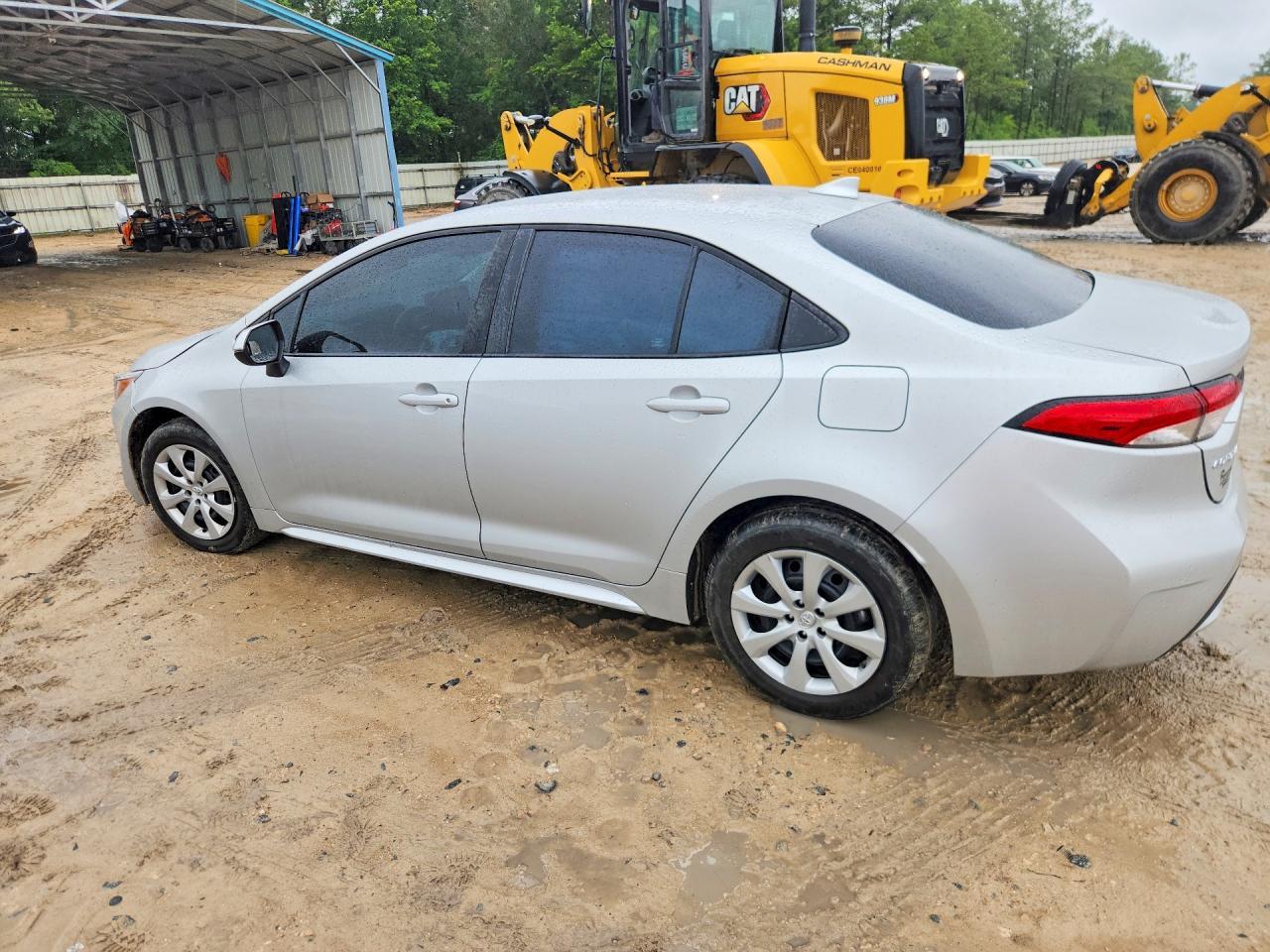 2022 Toyota Corolla Le - Image 2