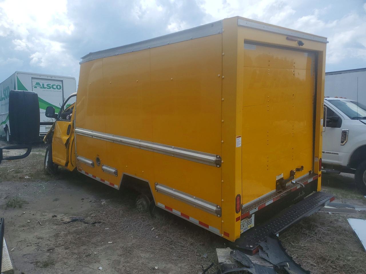 2021 GMC Savana Box Truck - Image 2
