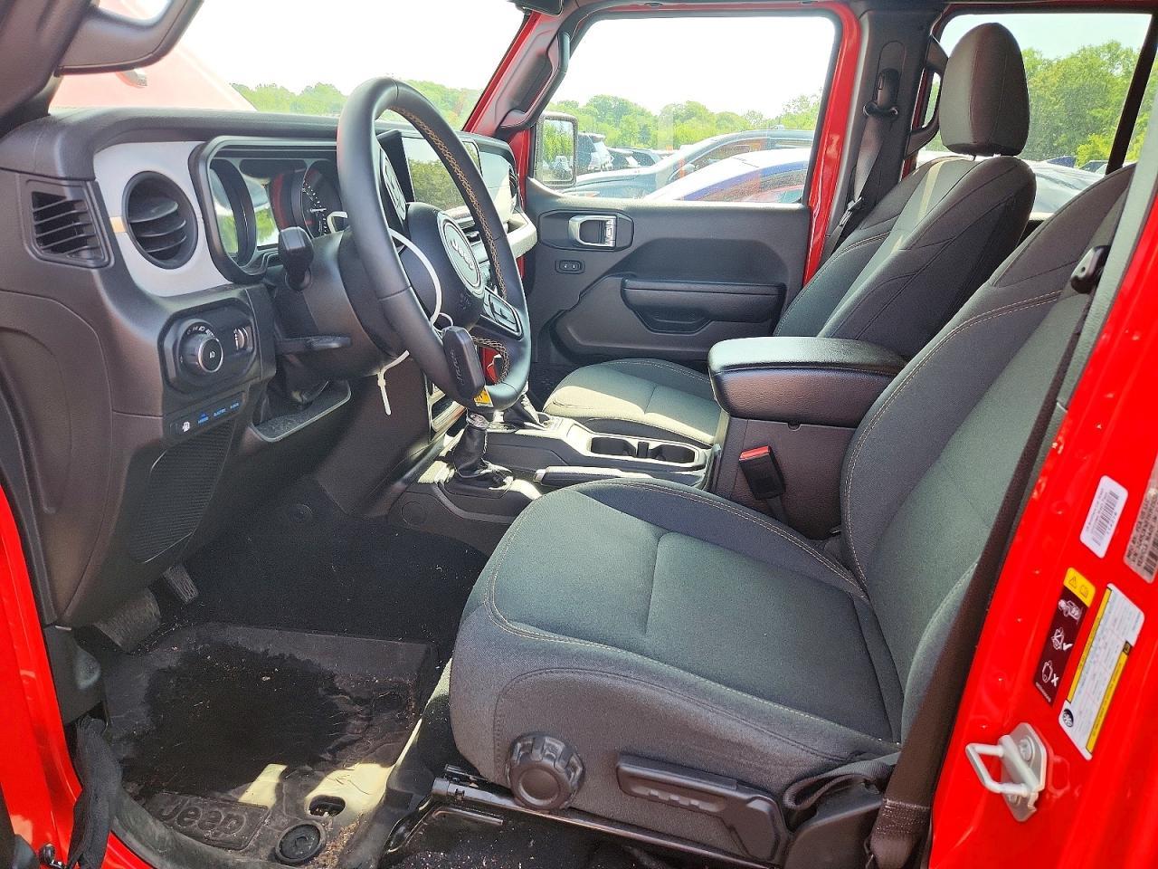 2024 Jeep Wrangler 4Xe - Фото 7