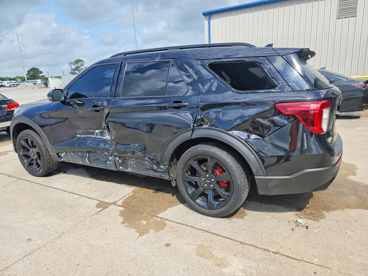 2020 Ford Explorer St - Image 2