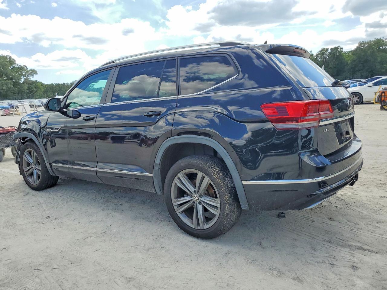 2020 Volkswagen Atlas Sel R-Line - Фото 2