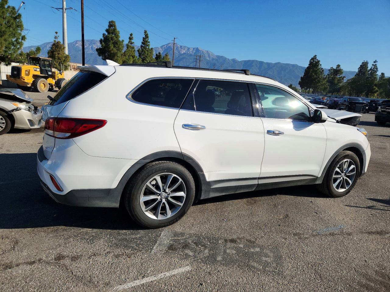 2019 Hyundai Santa Fe Xl Se - Image 3