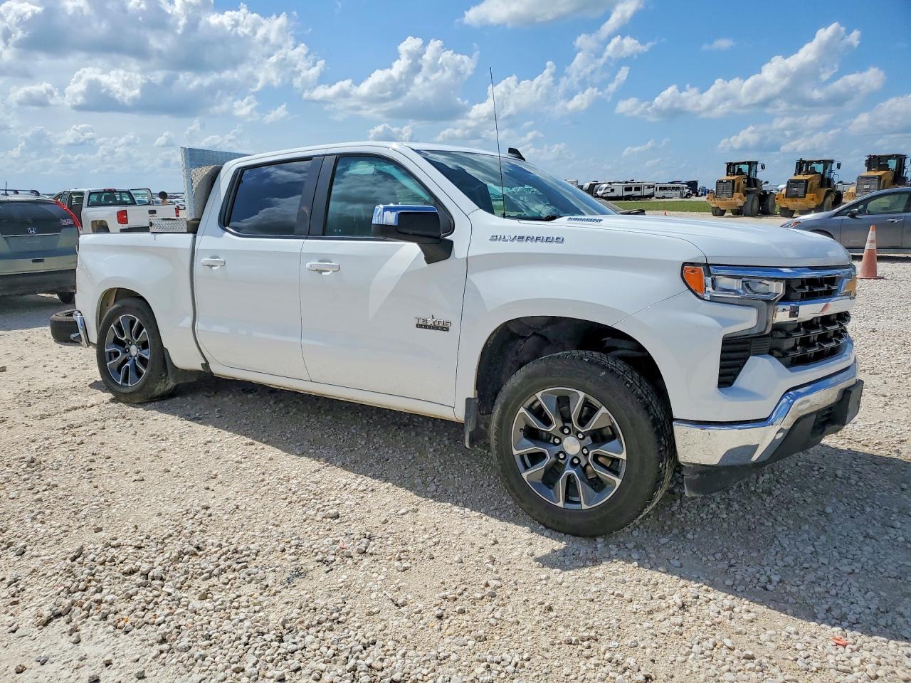 2023 Chevrolet Silverado C1500 Lt - Image 4