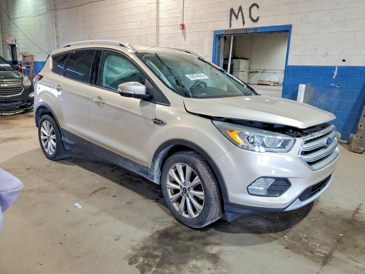 2017 Ford Escape Titanium - Фото 4