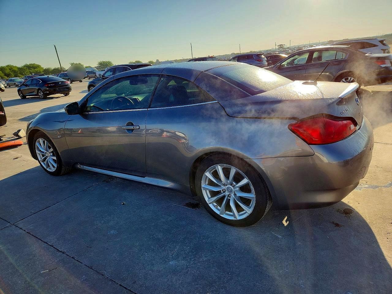 2014 Infiniti Q60 Convertible Base - Фото 2
