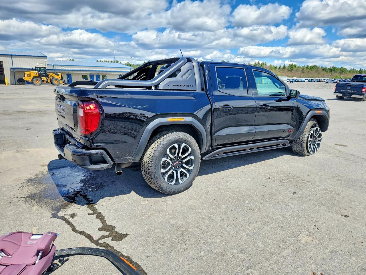 2025 GMC Canyon At4 - Фото 3