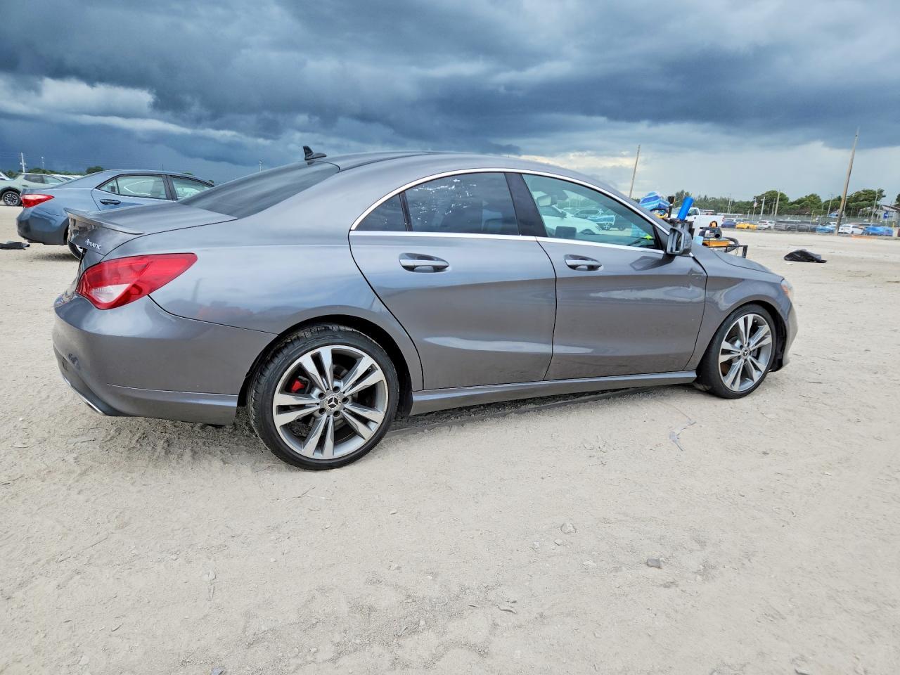 2018 Mercedes-Benz Cla 250 4Matic - Фото 3