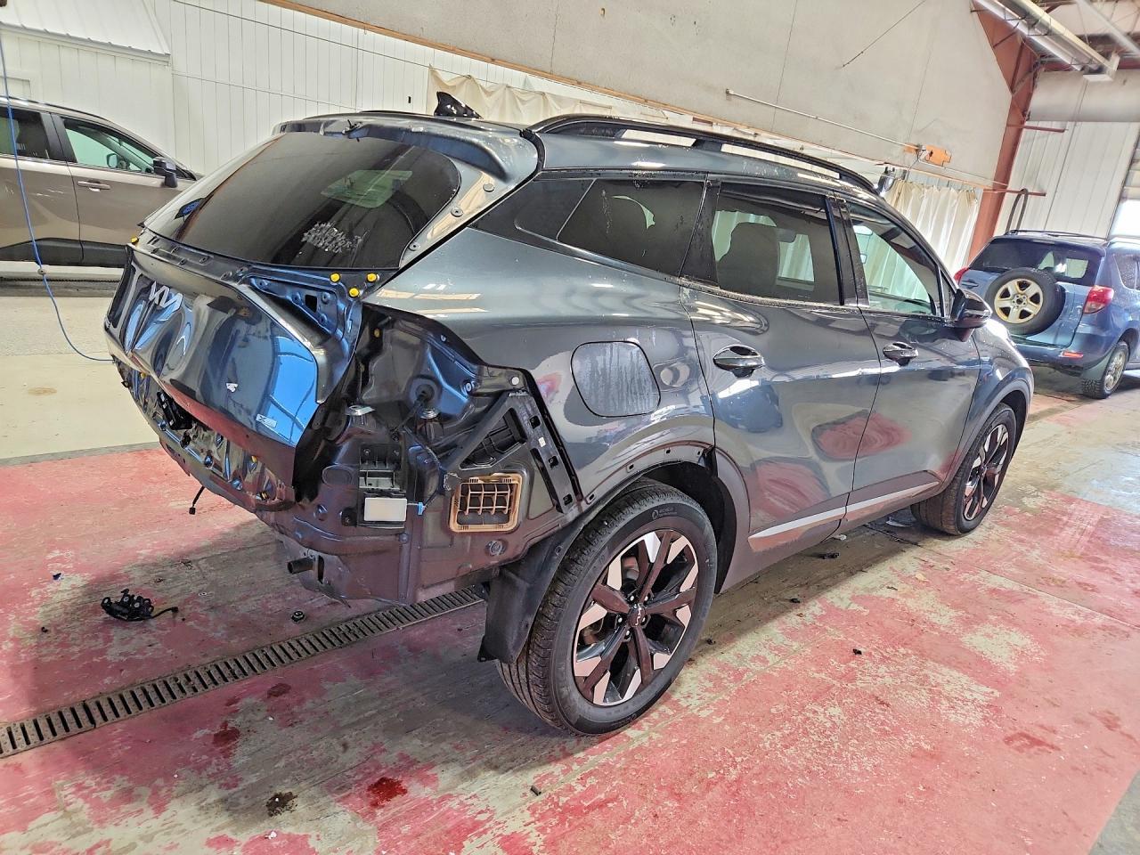 2023 Kia Sportage X Line - Image 3