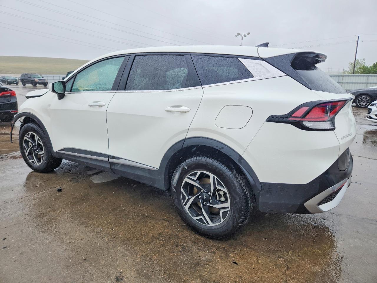 2023 Kia Sportage Lx - Image 2