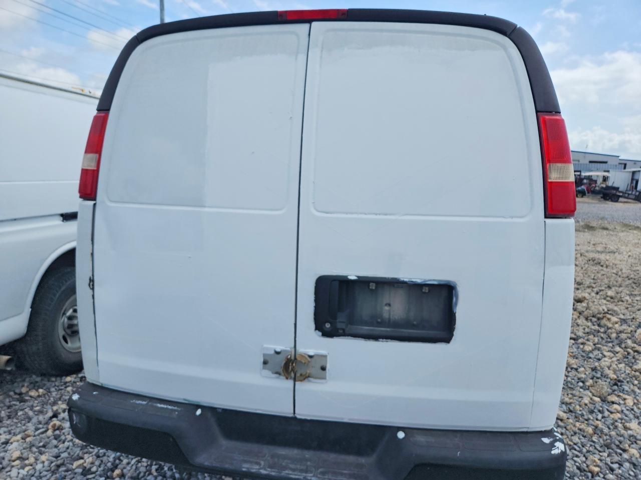2015 Chevrolet Express G3500 - Фото 6