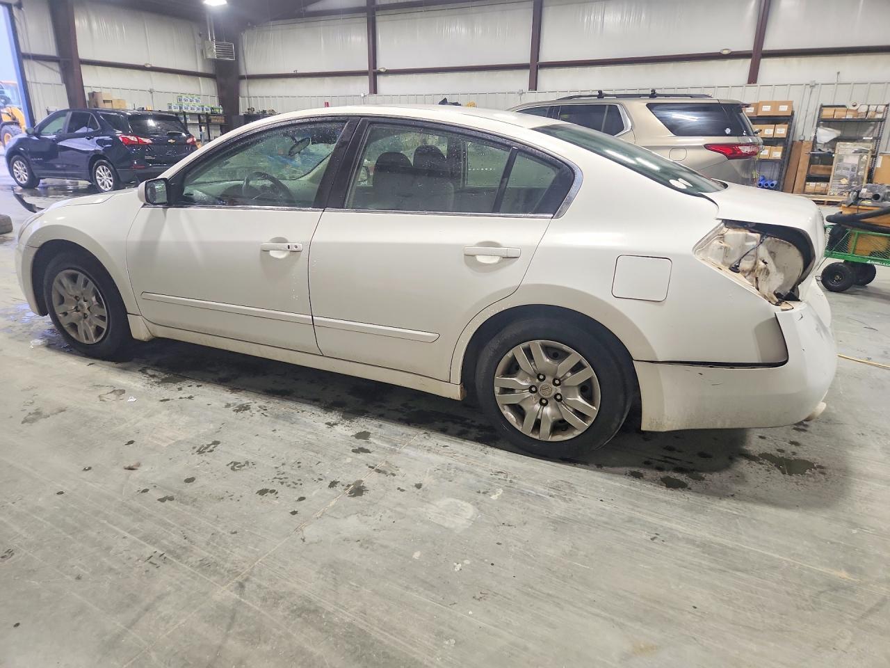 2009 Nissan Altima 2.5 - Image 2