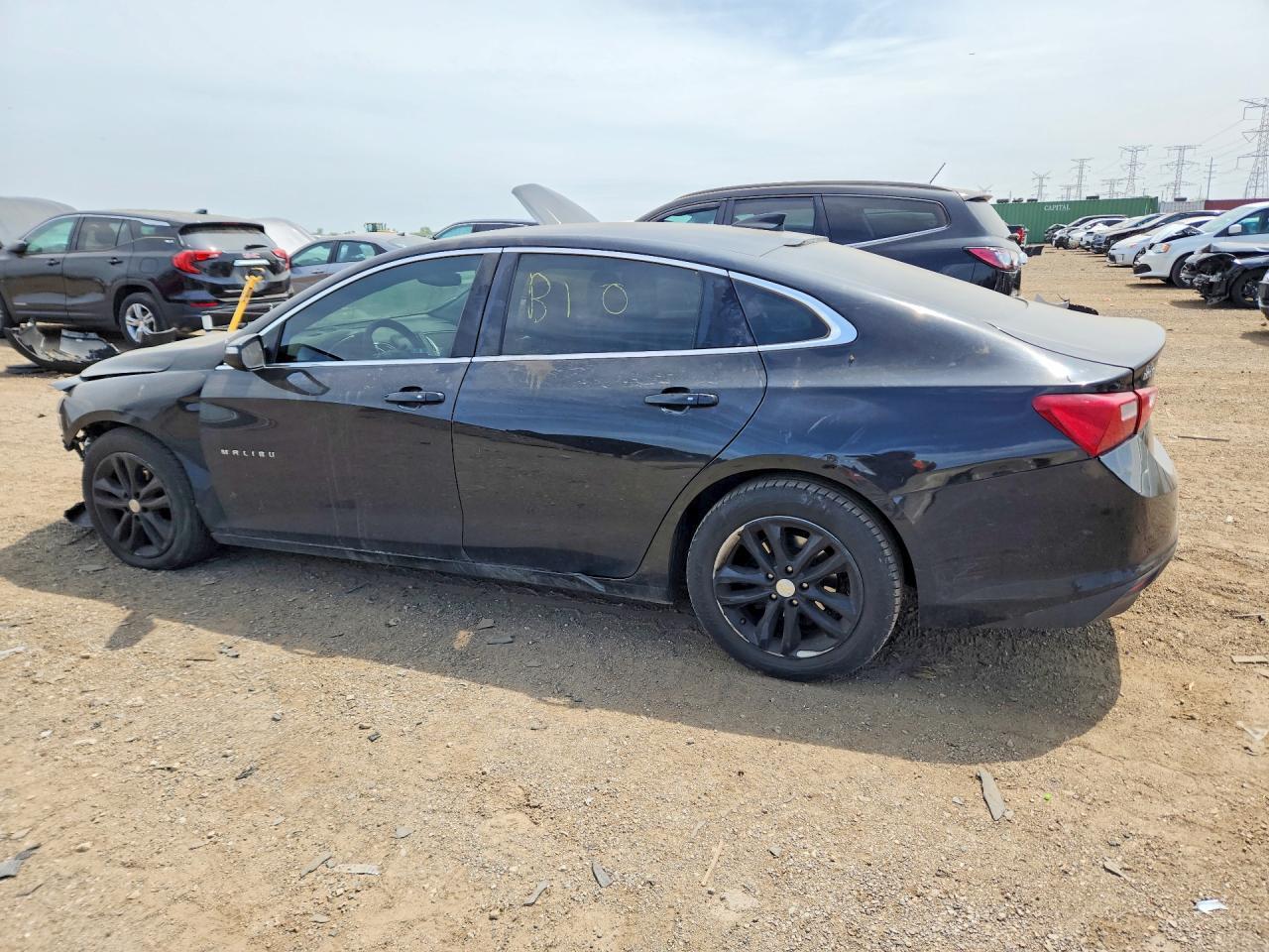 2017 Chevrolet Malibu Lt - Фото 2
