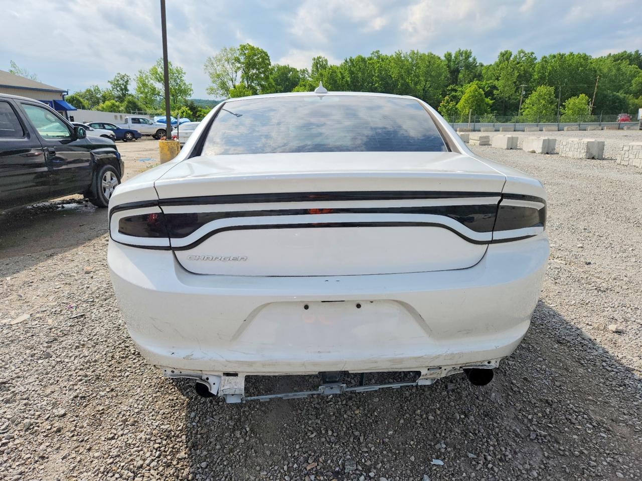 2015 Dodge Charger Sxt - Image 6