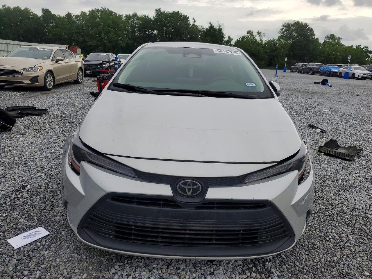 2025 Toyota Corolla Le - Image 5