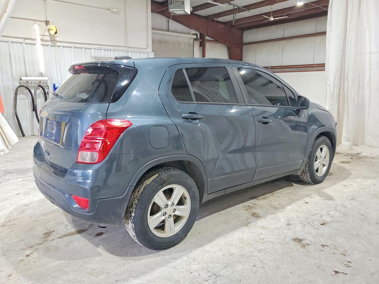 2021 Chevrolet Trax Ls - Фото 3