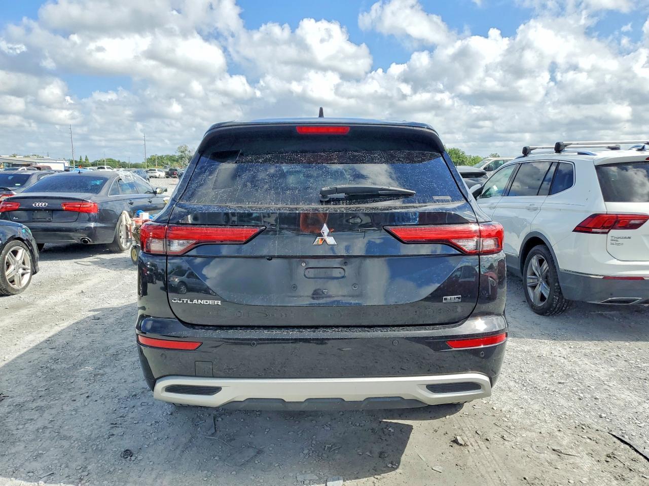 2022 Mitsubishi Outlander Sel - Image 6