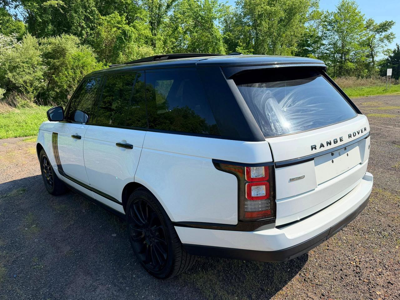 2015 Land Rover Range Rover Supercharged - Фото 2