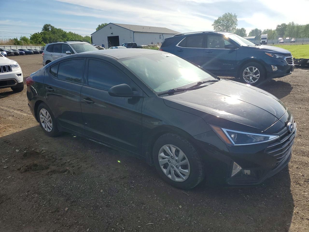 2020 Hyundai Elantra Se - Фото 4