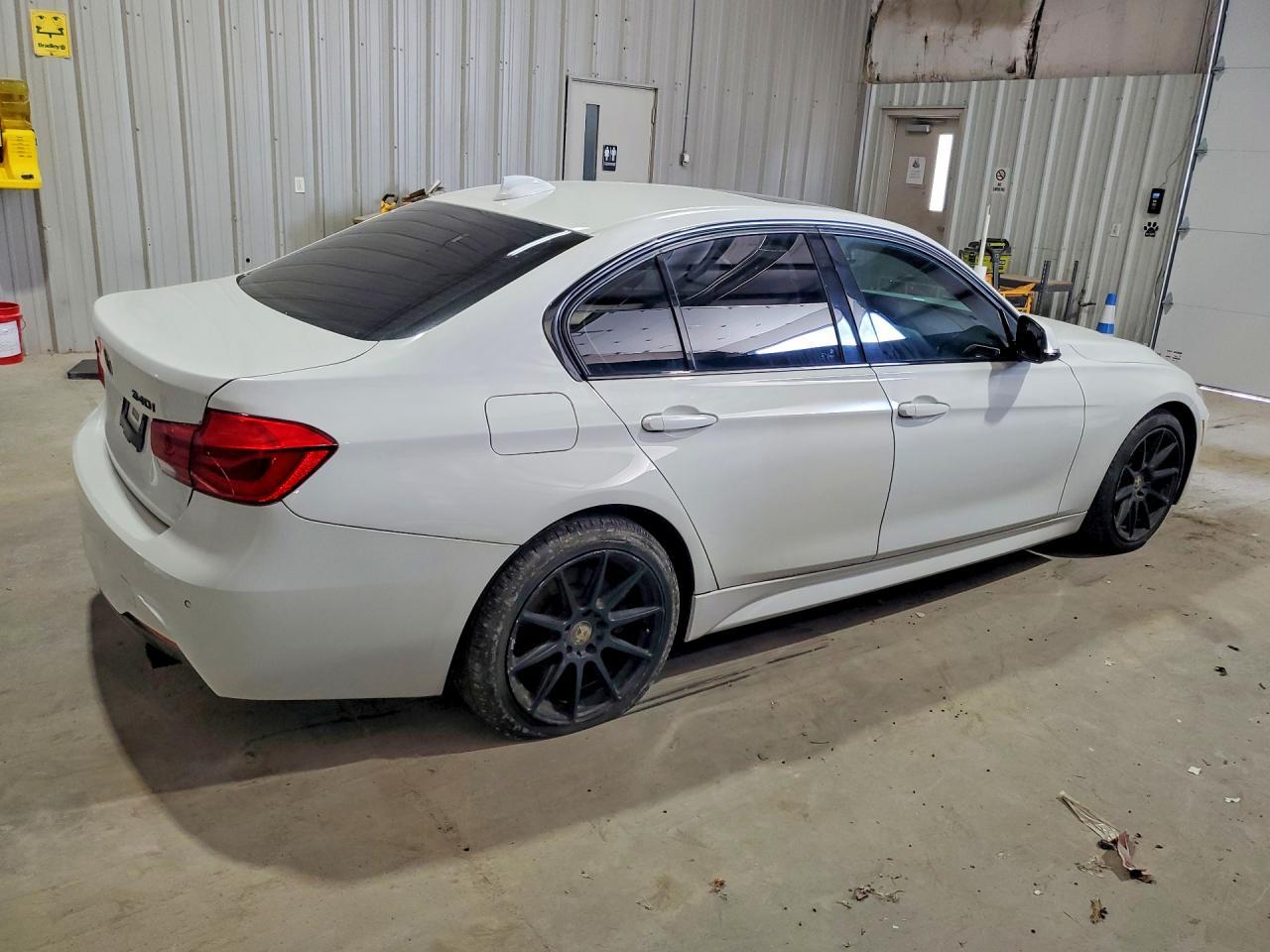 2017 BMW 340 Xi - Фото 3