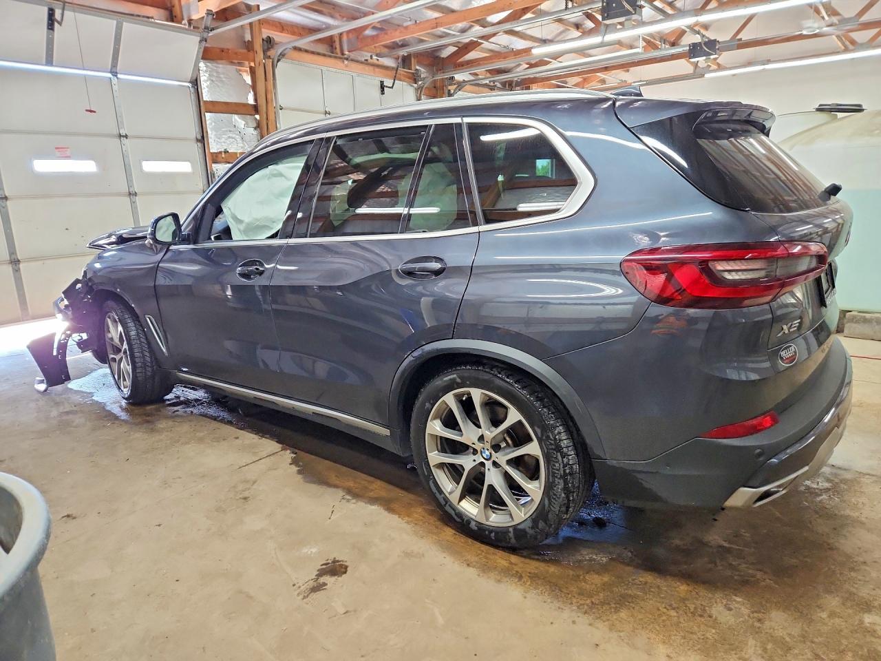 2021 BMW X5 xDrive40I - Image 2
