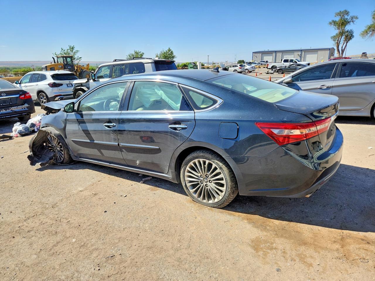 2018 Toyota Avalon Limited - Фото 2