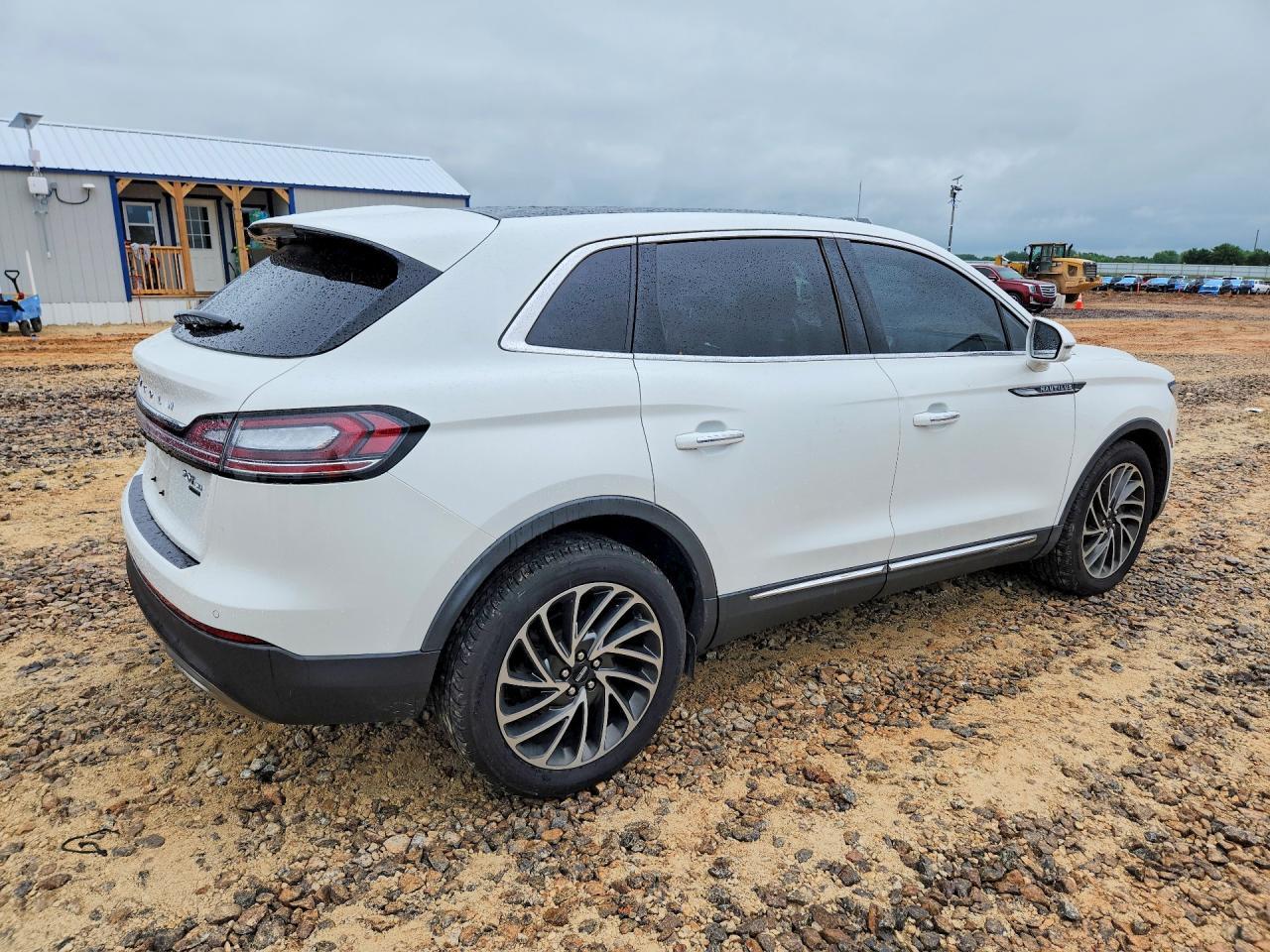 2020 Lincoln Nautilus Reserve - Image 3