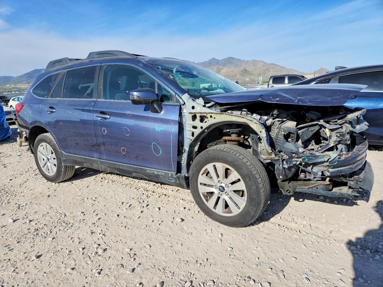 2017 Subaru Outback 2.5I Premium - Image 4