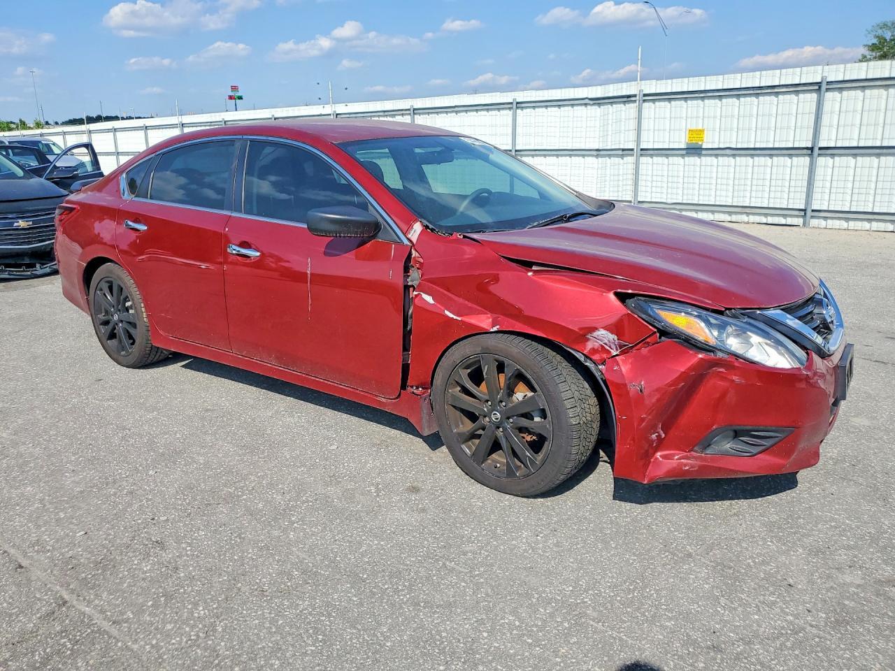 2019 Nissan Altima - Фото 4