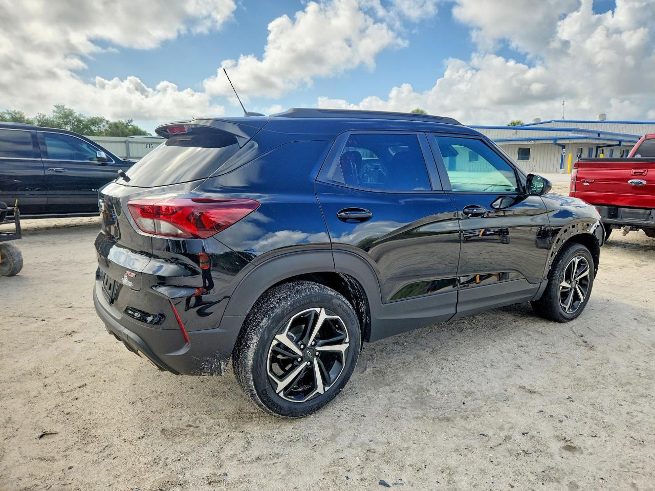 2023 Chevrolet Trailblazer Rs - Image 3