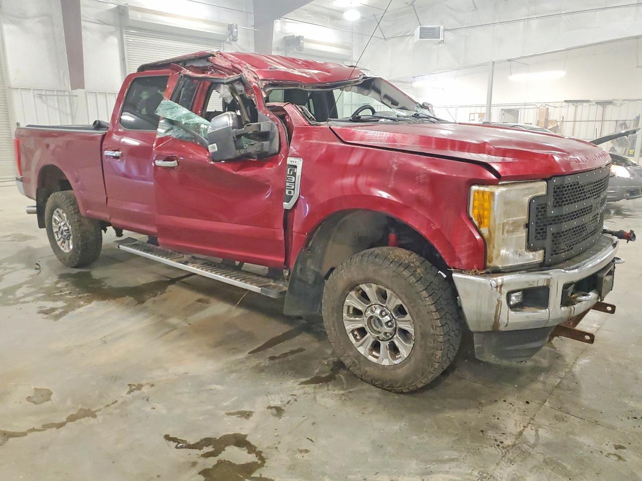 2017 Ford F350 Super Duty - Image 4