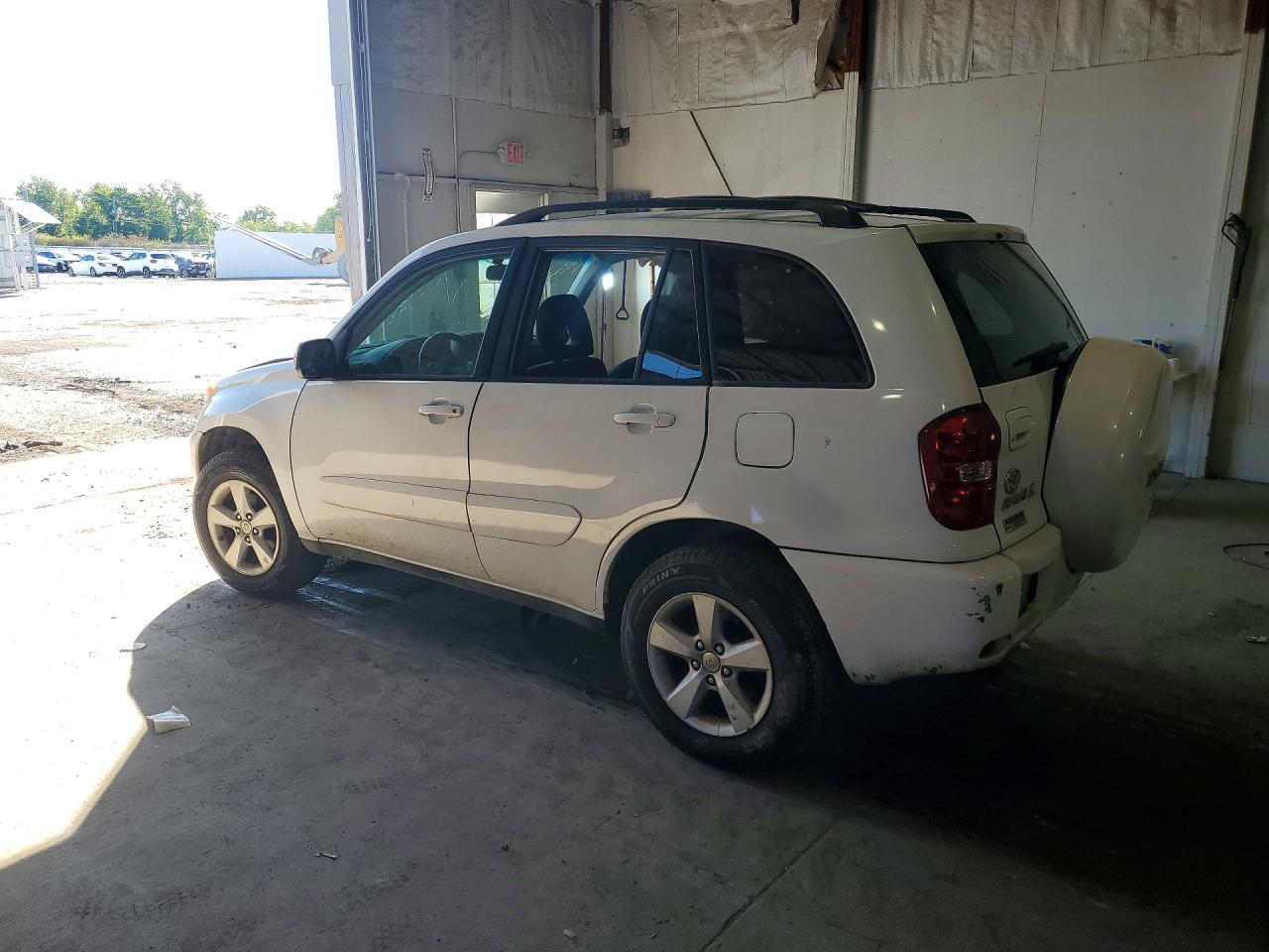 2005 Toyota Rav4 Base - Image 2