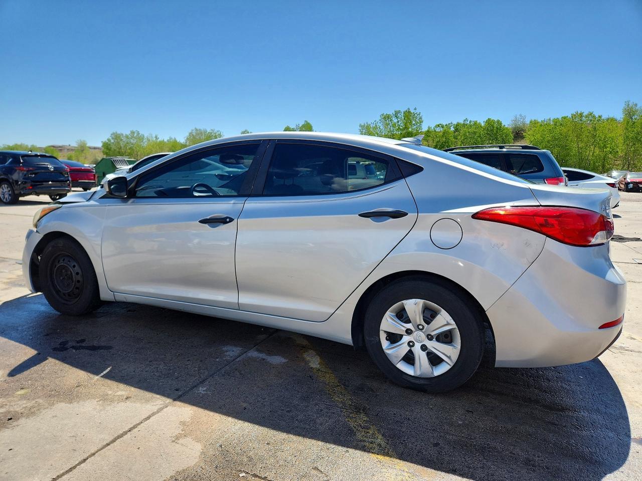2016 Hyundai Elantra Se - Фото 2