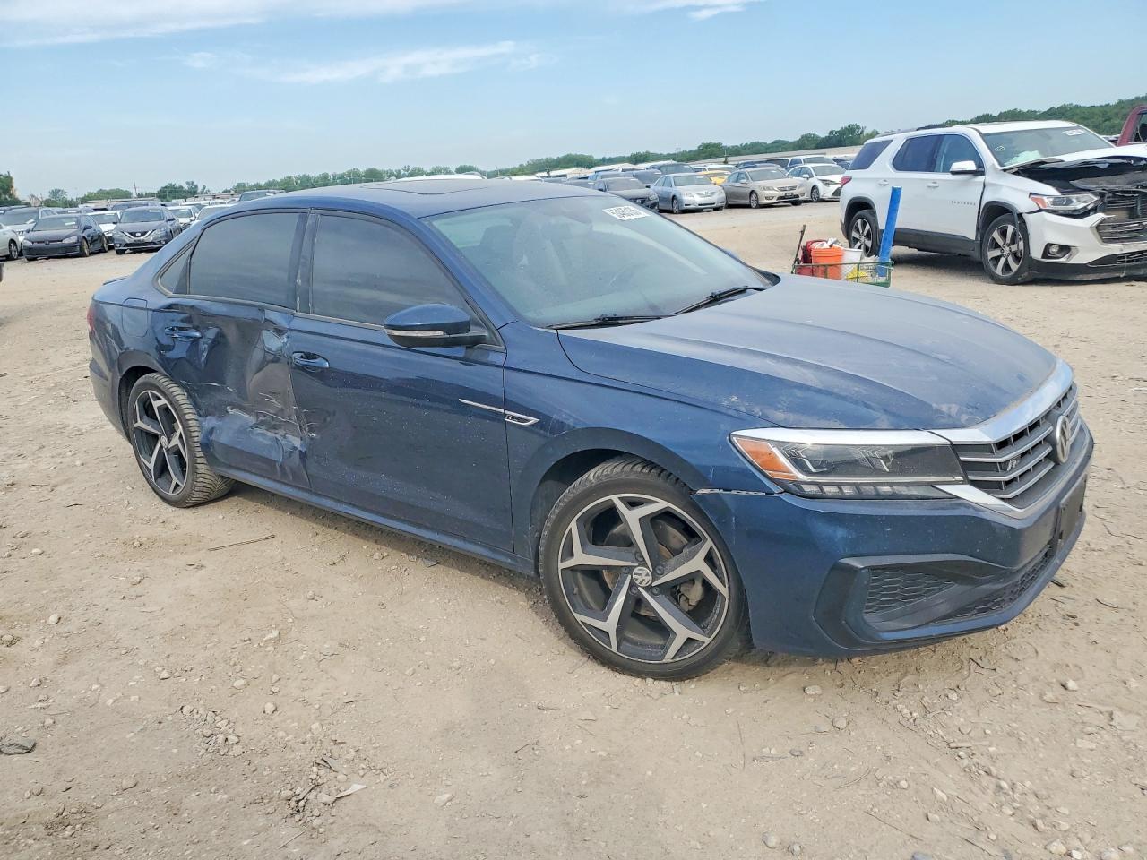 2020 Volkswagen Passat R-Line - Фото 4