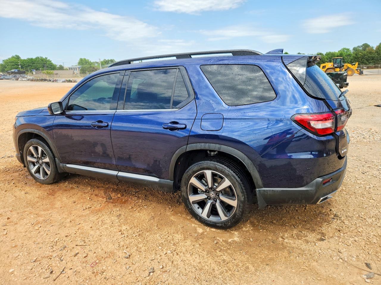 2025 Honda Pilot Touring - Фото 2