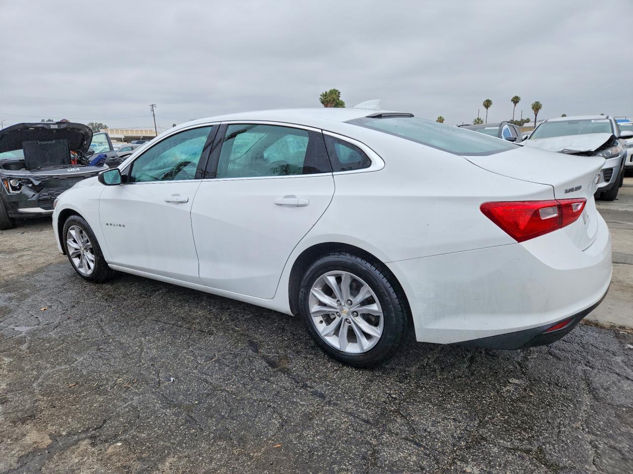 2023 Chevrolet Malibu Lt - Image 2