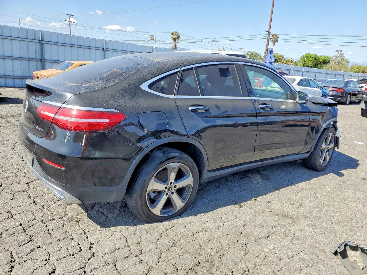 2019 Mercedes-Benz Glc Coupe 300 4Matic - Фото 3