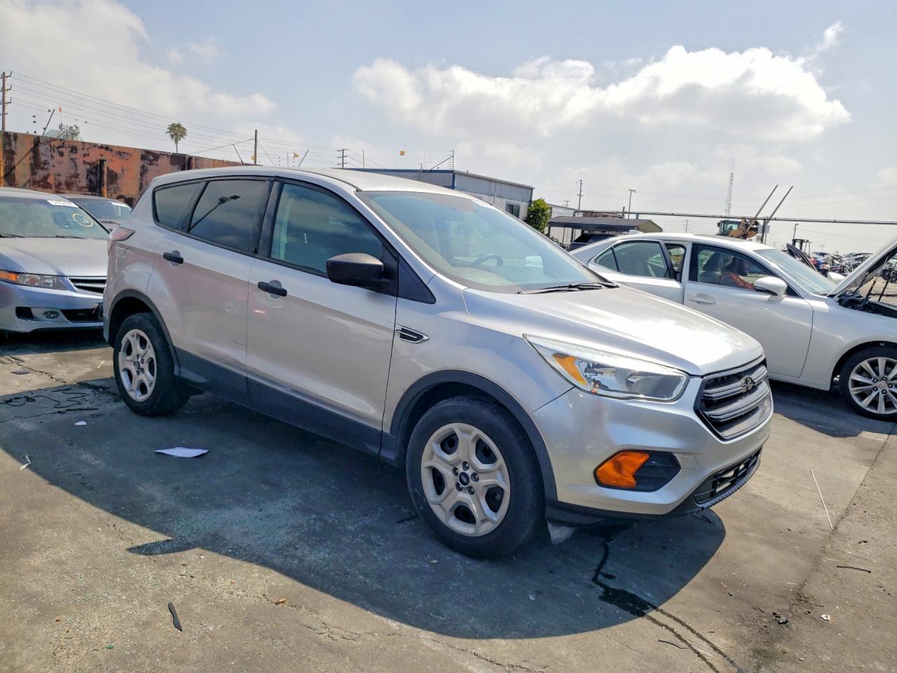 2017 Ford Escape S - Image 4