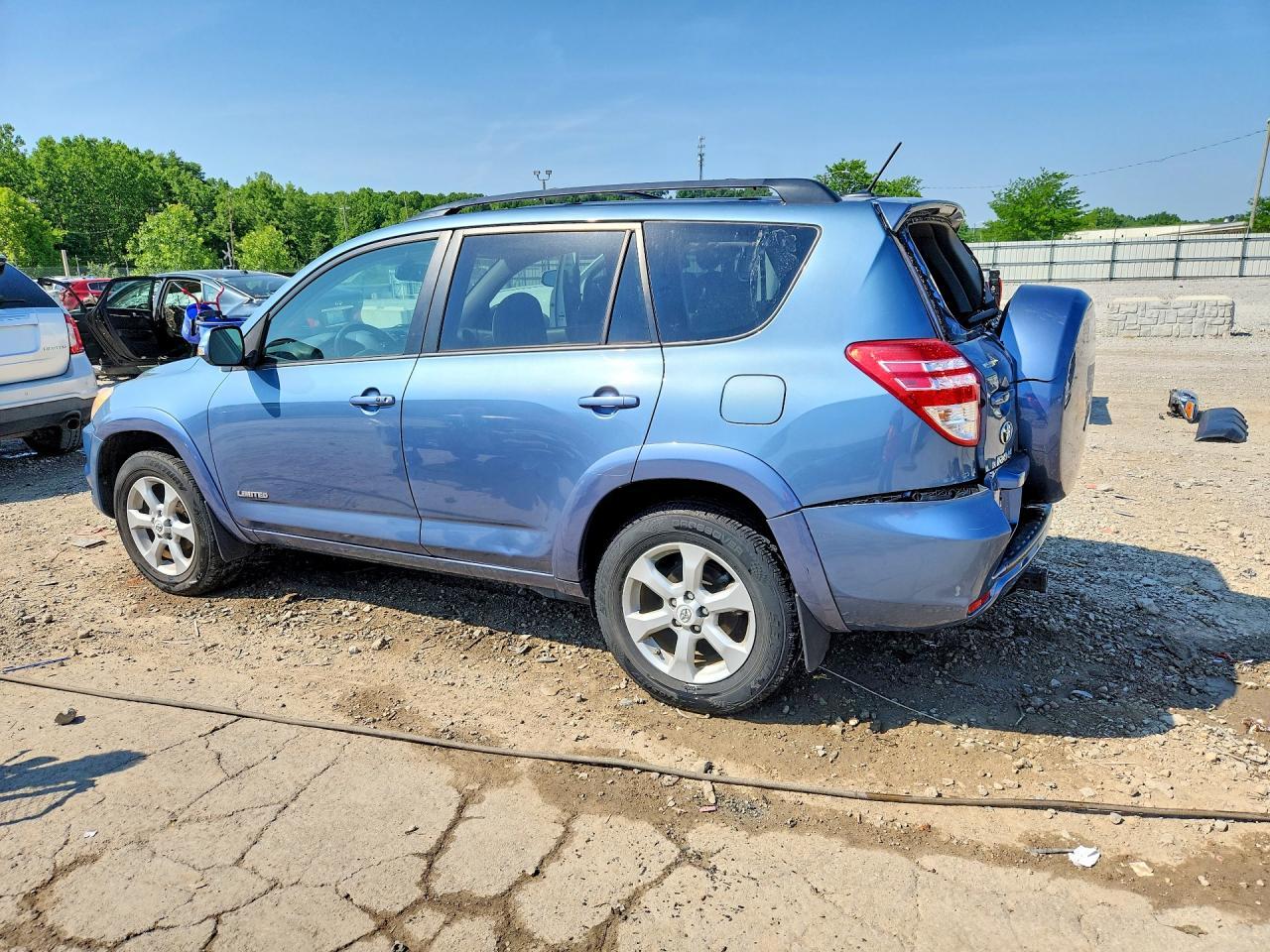 2011 Toyota Rav4 Limited - Фото 2