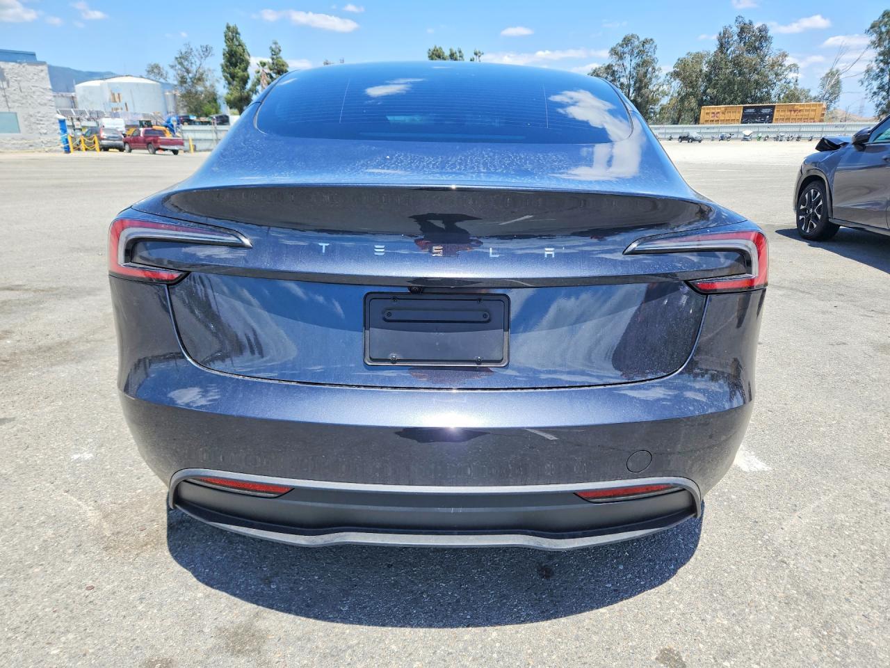 2025 Tesla Model 3 - Image 6