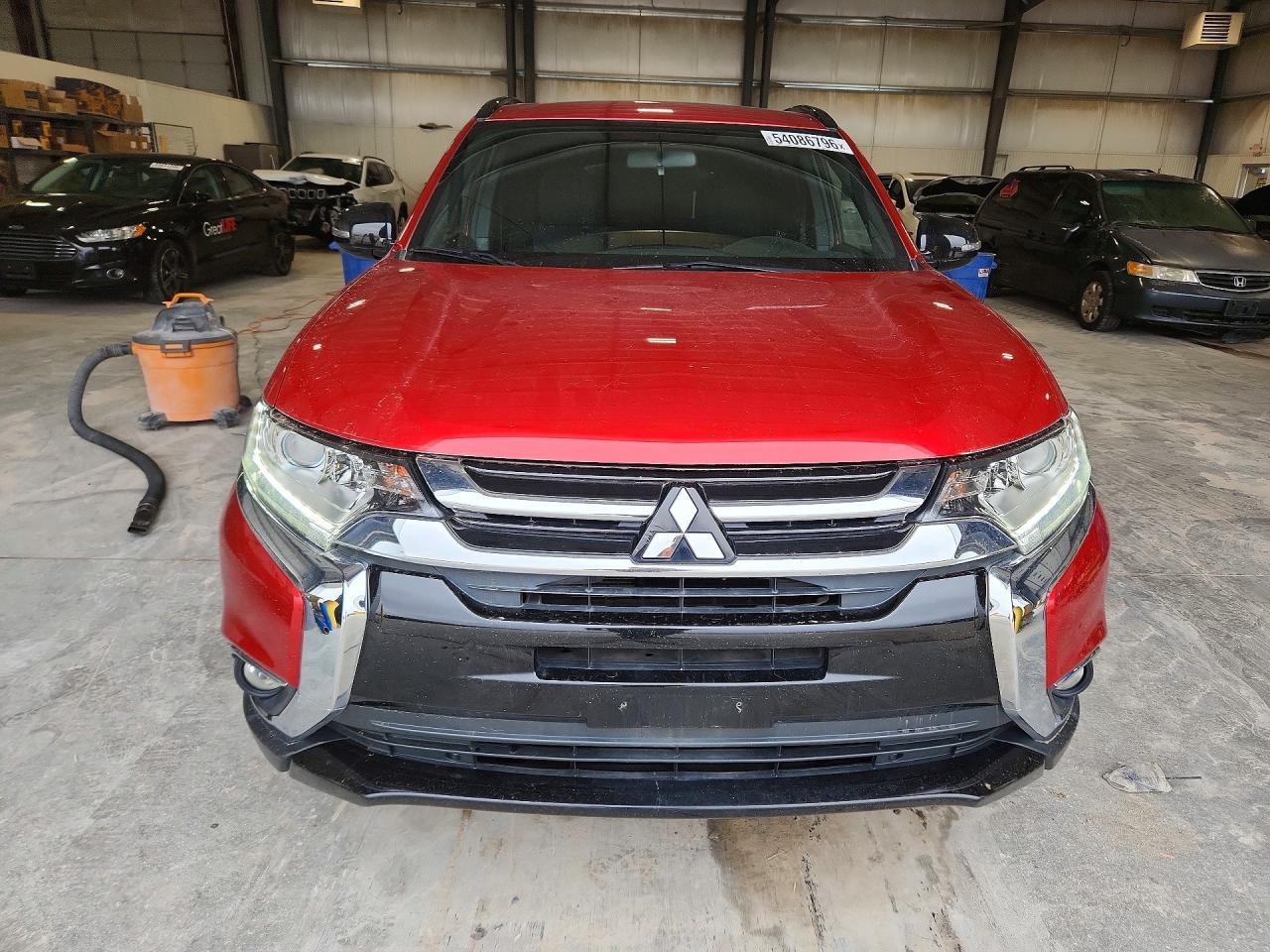 2018 Mitsubishi Outlander Se - Фото 5