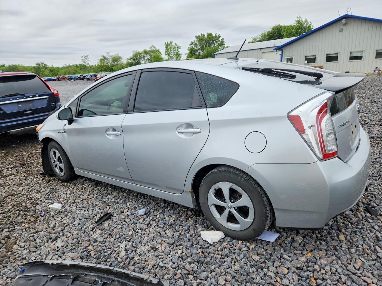2012 Toyota Prius Four - Image 2