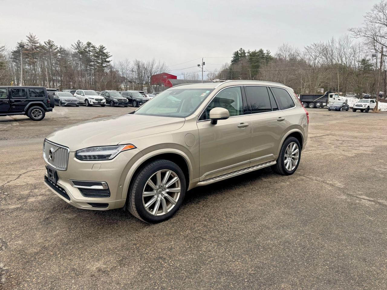 2016 Volvo Xc90 T8 - Image 2