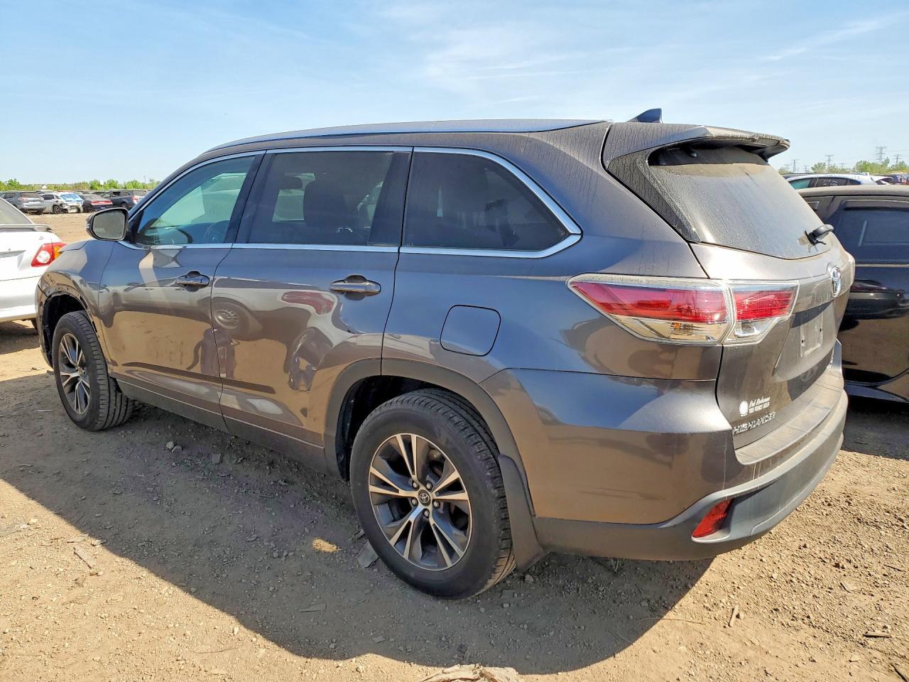 2016 Toyota Highlander Xle - Фото 2