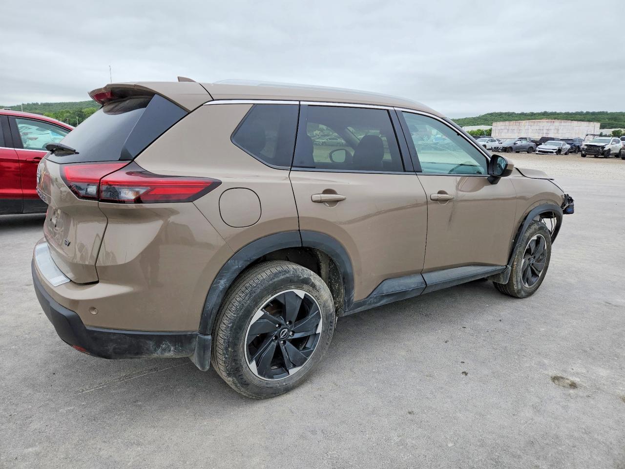 2024 Nissan Rogue Sv - Фото 3