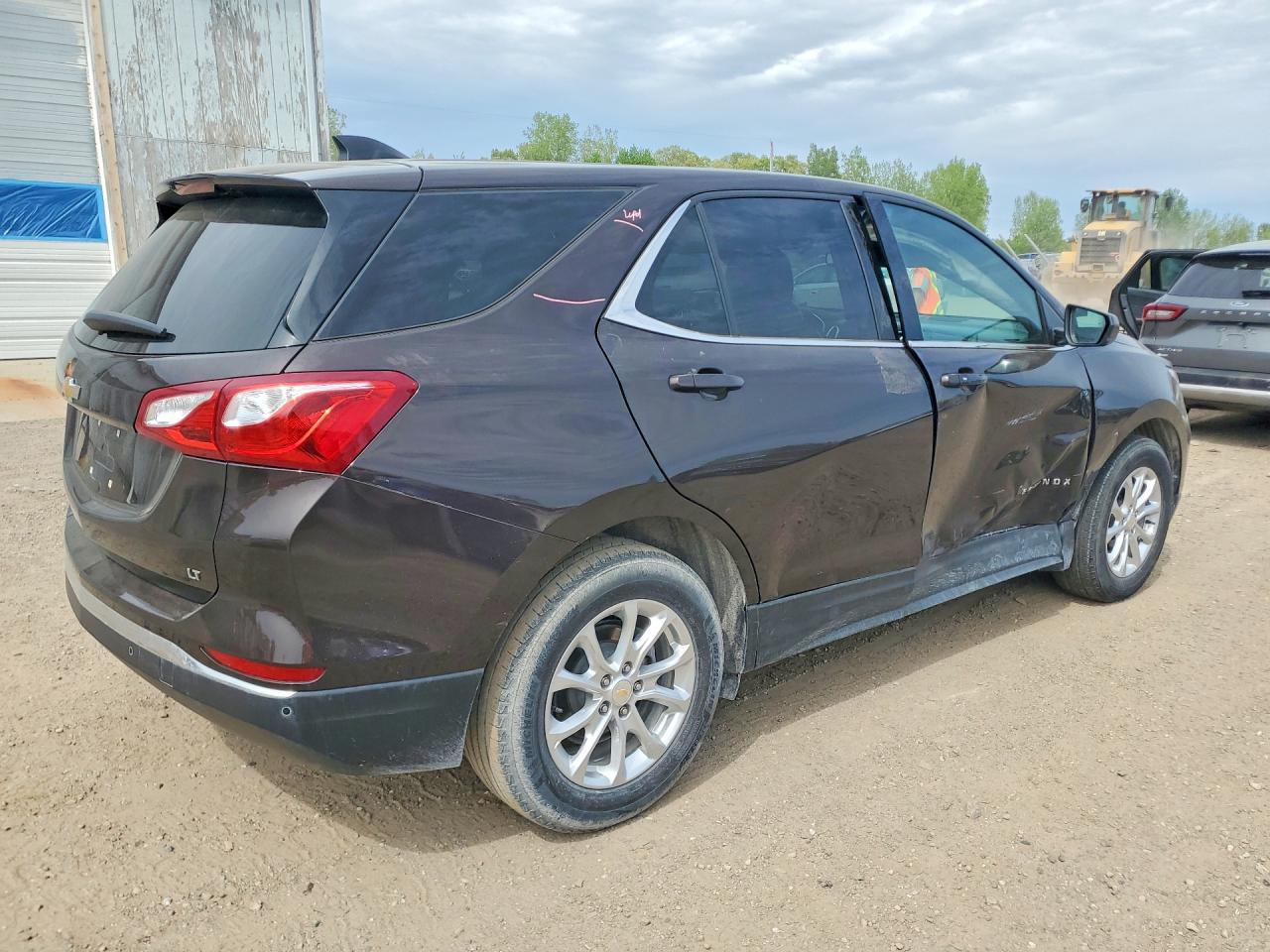 2020 Chevrolet Equinox Lt - Image 3