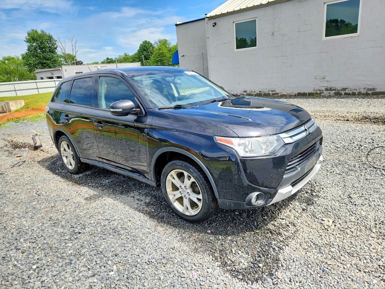 2015 Mitsubishi Outlander Se - Фото 4