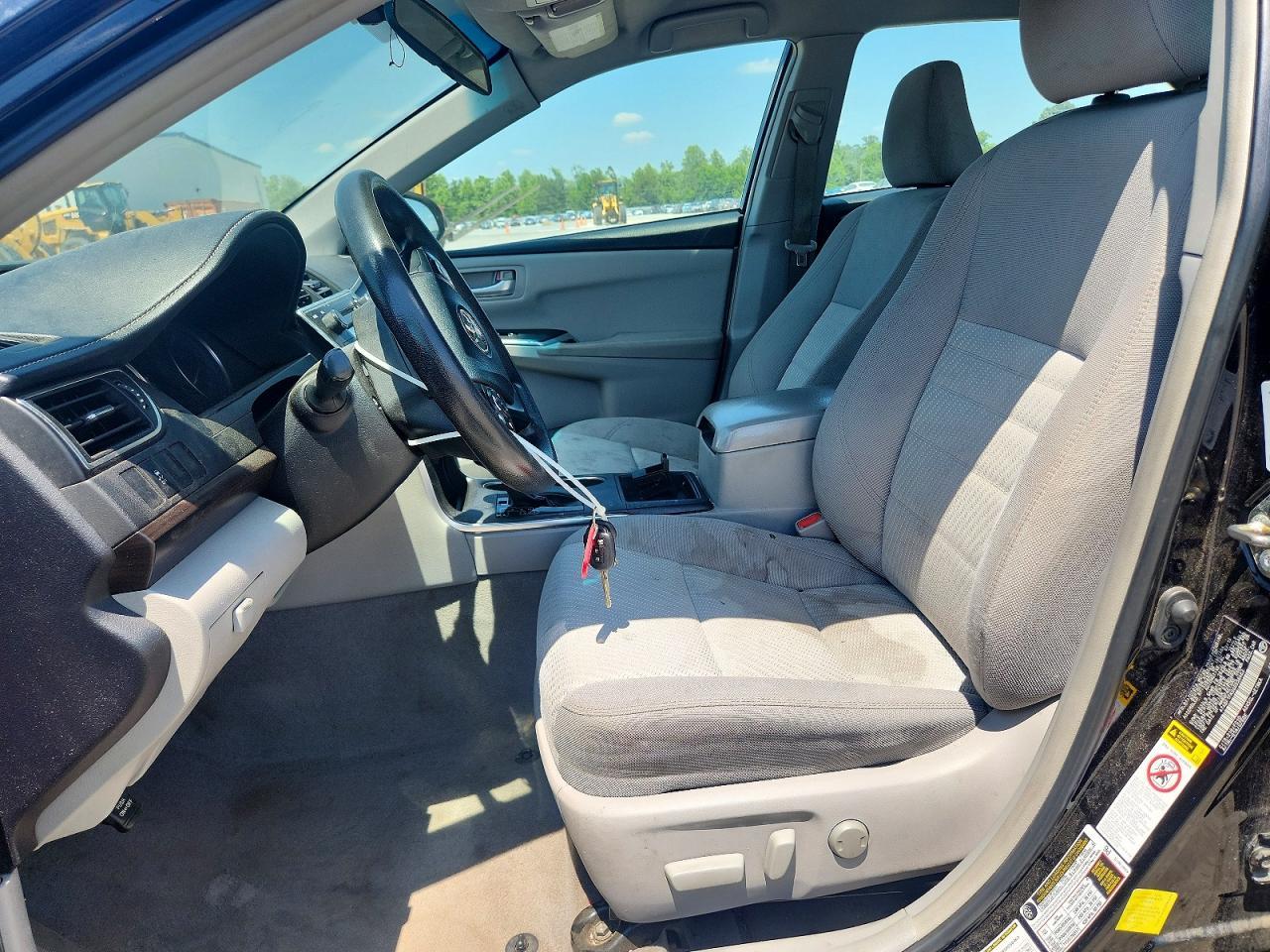 2016 Toyota Camry Le - Image 7