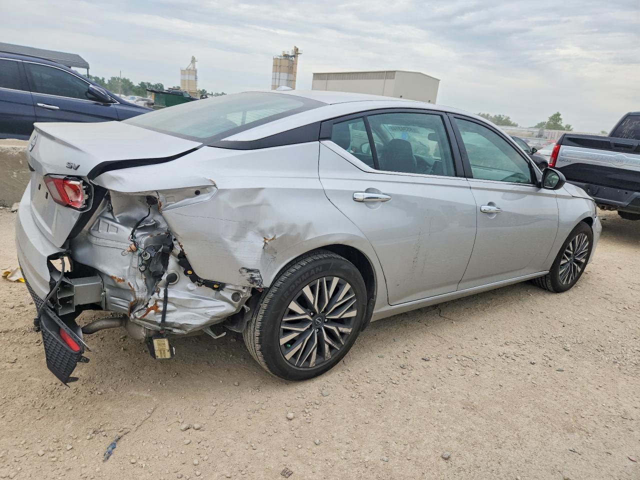 2024 Nissan Altima Sv - Фото 3