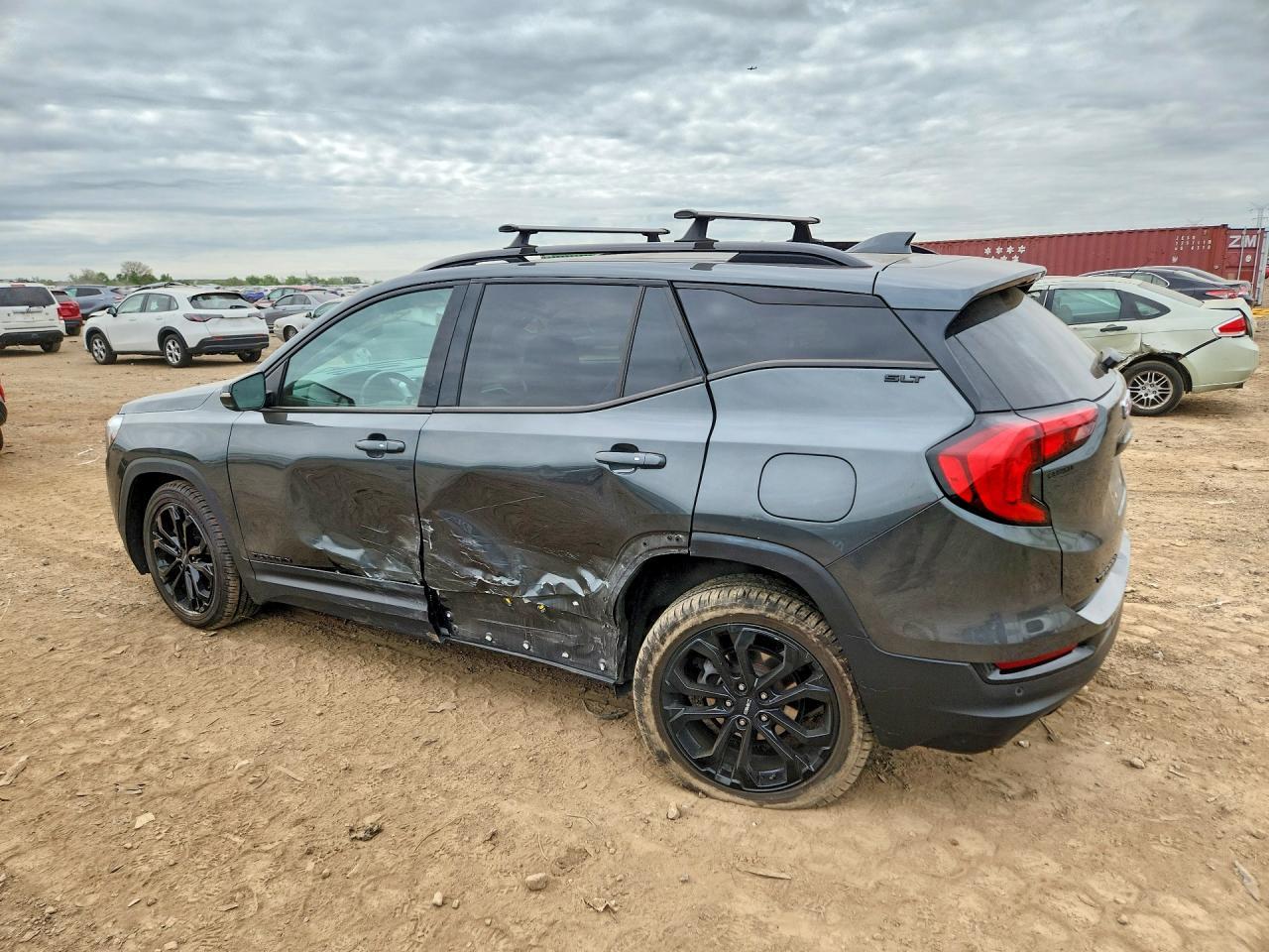 2019 GMC Terrain Slt - Image 2