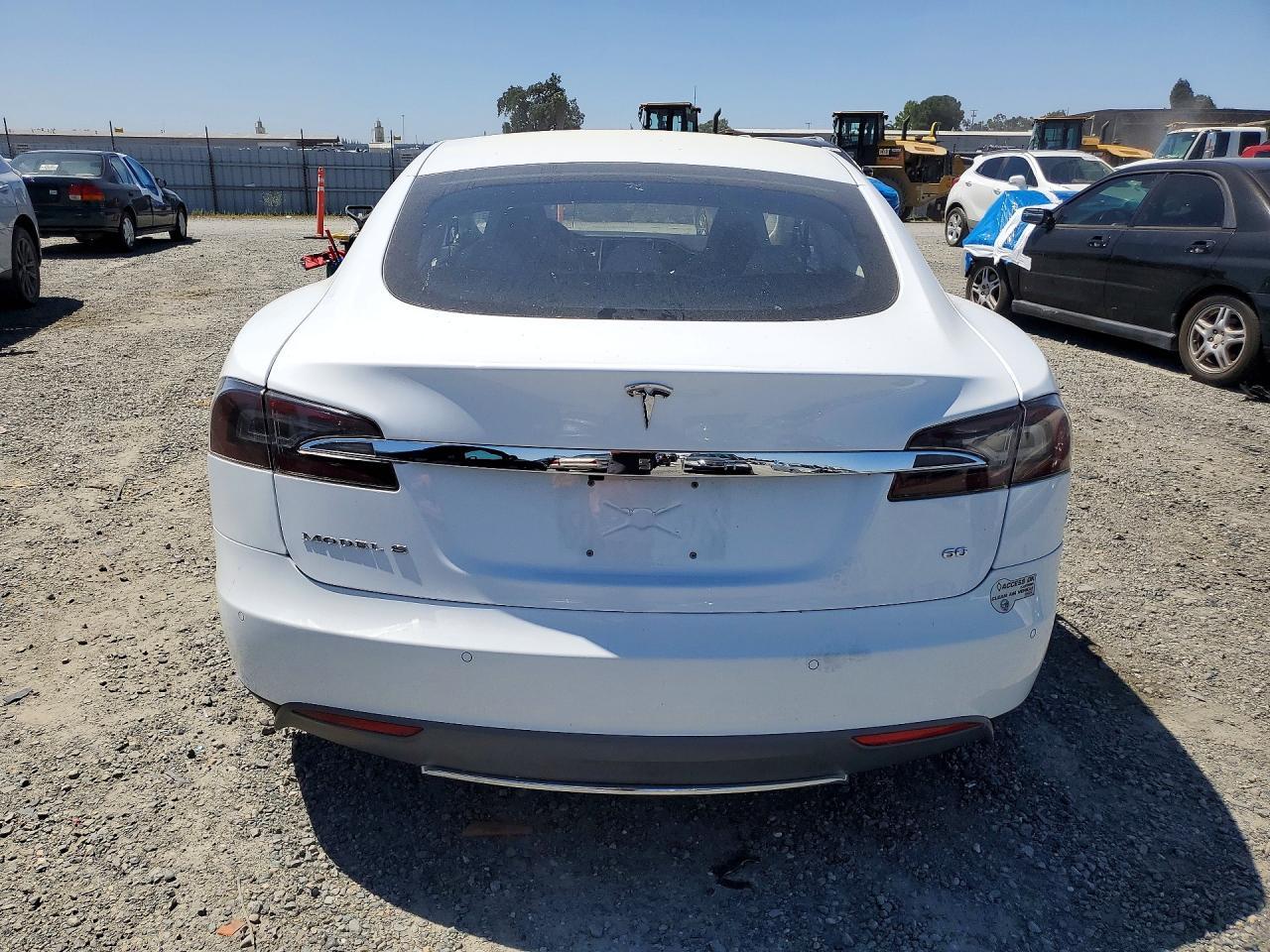 2014 Tesla Model S - Фото 6